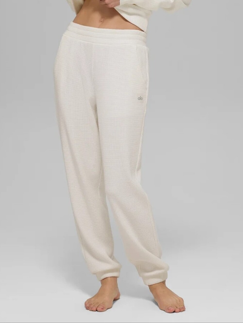 ALO Waffle Weekend Escape Jogger Women's Size Small Ivory